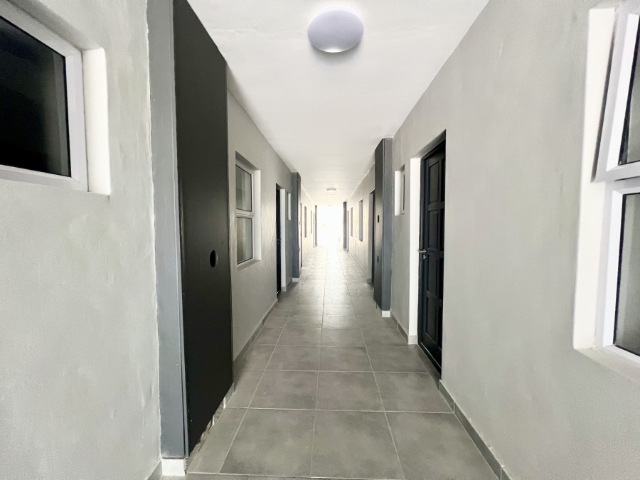 1 Bedroom Property for Sale in Table View Western Cape